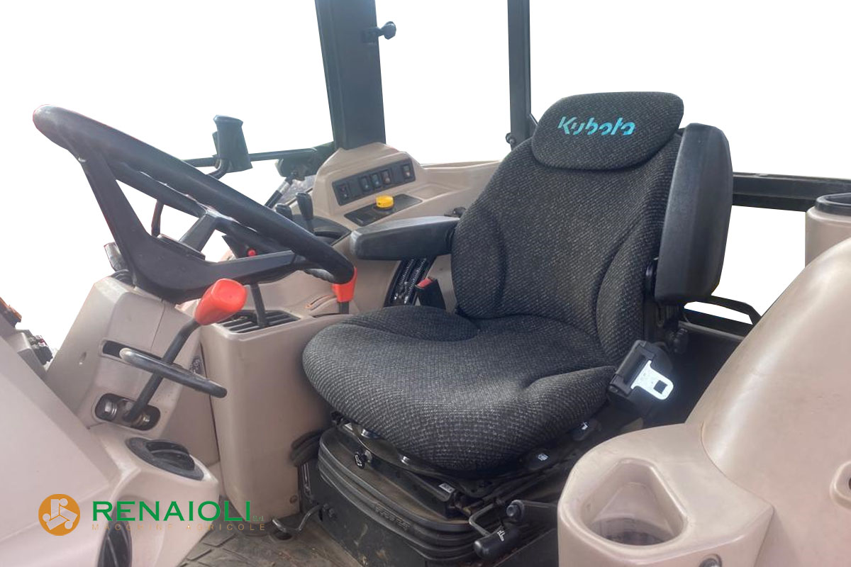 TRATTORE GOMMATO 113 CV M 9960 DTHQ KUBOTA + CARICATORE FRONTALE LA 1354 KUBOTA (DW10138) 6 TRATTORE GOMMATO 113 CV M 9960 DTHQ KUBOTA + CARICATORE FRONTALE LA 1354 KUBOTA (DW10138) - immagine 6