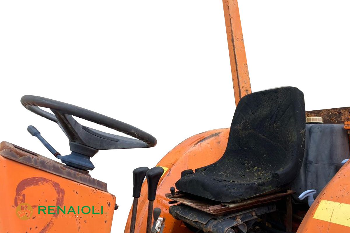TRATTORE GOMMATO 60 CV TIPO 670 FIAT (TA10724) 5 TRATTORE GOMMATO 60 CV TIPO 670 FIAT (TA10724) - immagine 5