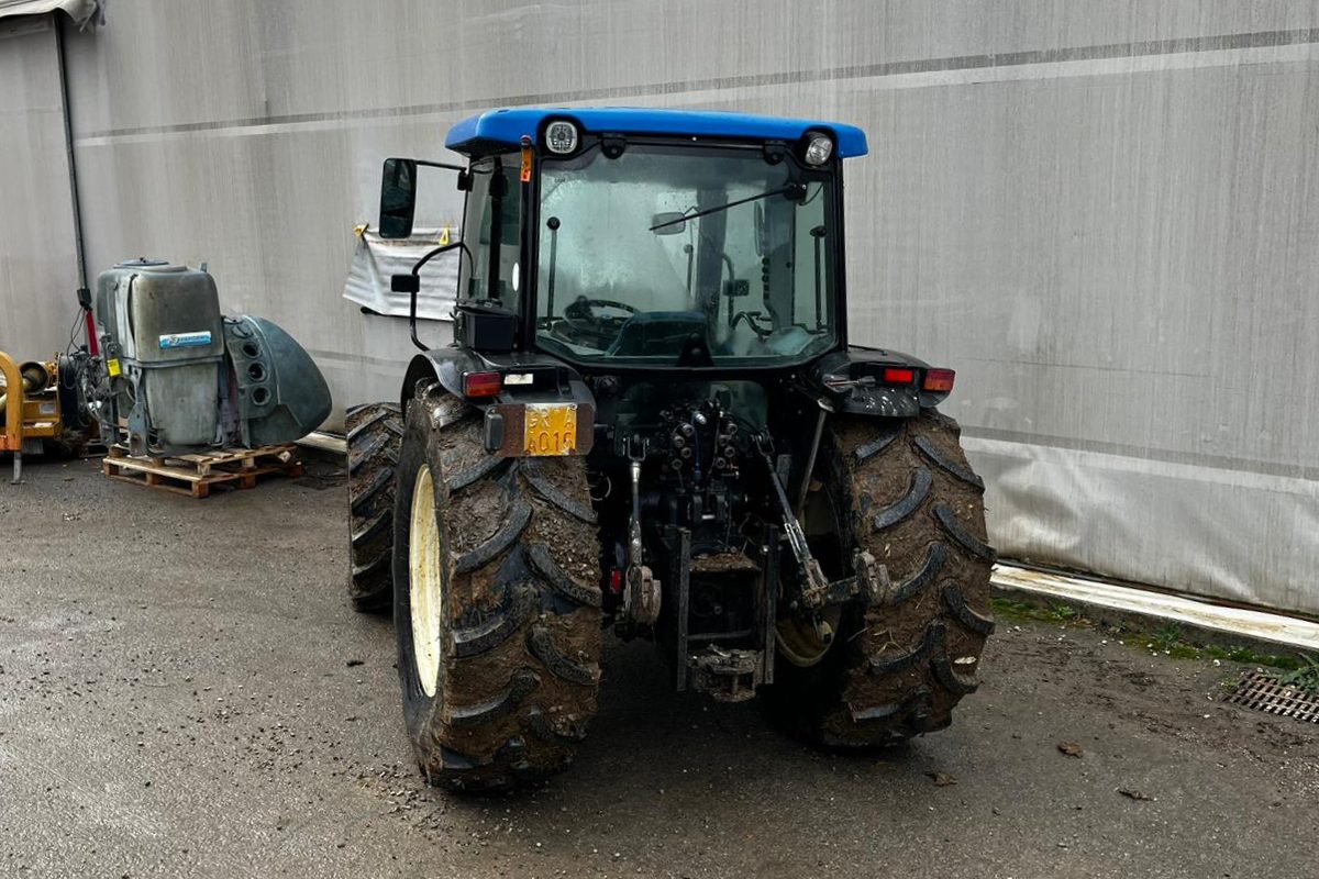 TRATTORE GOMMATO 84 CV T4040 NEW HOLLAND (CD10988) 7 TRATTORE GOMMATO 84 CV T4040 NEW HOLLAND (CD10988) - immagine 7