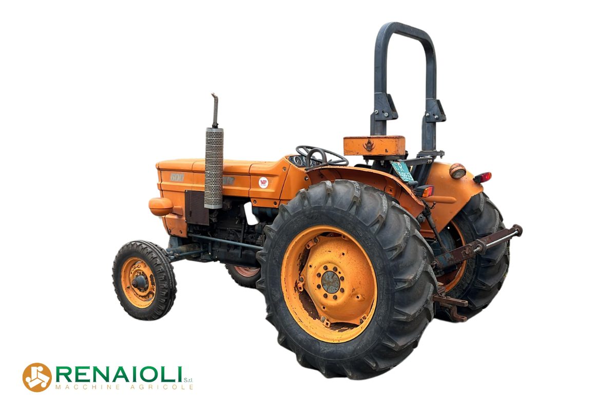 TRATTORE GOMMATO 60 CV MOD. 600 FIAT (BS10873) 6 TRATTORE GOMMATO 60 CV MOD. 600 FIAT (BS10873) - immagine 6