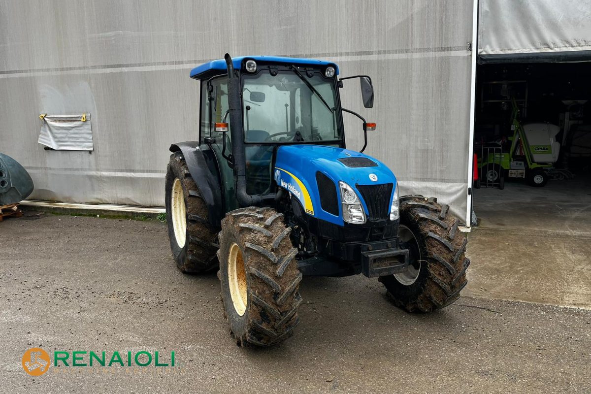 TRATTORE GOMMATO 84 CV T4040 NEW HOLLAND (CD10988) 4 TRATTORE GOMMATO 84 CV T4040 NEW HOLLAND (CD10988) - immagine 4