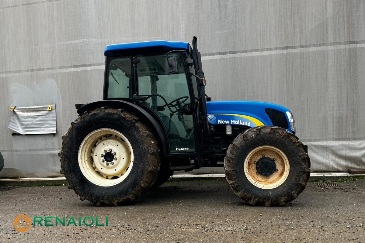 TRATTORE GOMMATO 84 CV T4040 NEW HOLLAND (CD10988) 5 TRATTORE GOMMATO 84 CV T4040 NEW HOLLAND (CD10988) - immagine 5