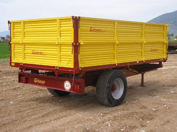 Rimorchio agricolo FC 90 T 1 Rimorchio agricolo FC 90 T