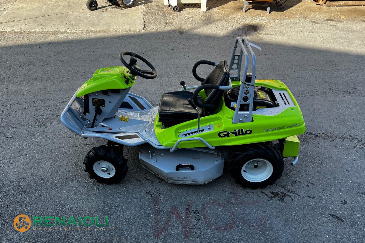 TRATTORINO TRINCIATOSAERBA CLIMBER 7.15 GRILLO (MB7733) 3 TRATTORINO TRINCIATOSAERBA CLIMBER 7.15 GRILLO (MB7733) - immagine 3