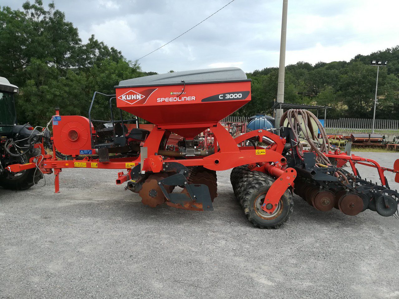 SEMINATRICE SPEEDLINER C 3000 KUHN (VF4337) * 9 SEMINATRICE SPEEDLINER C 3000 KUHN (VF4337) * - immagine 9