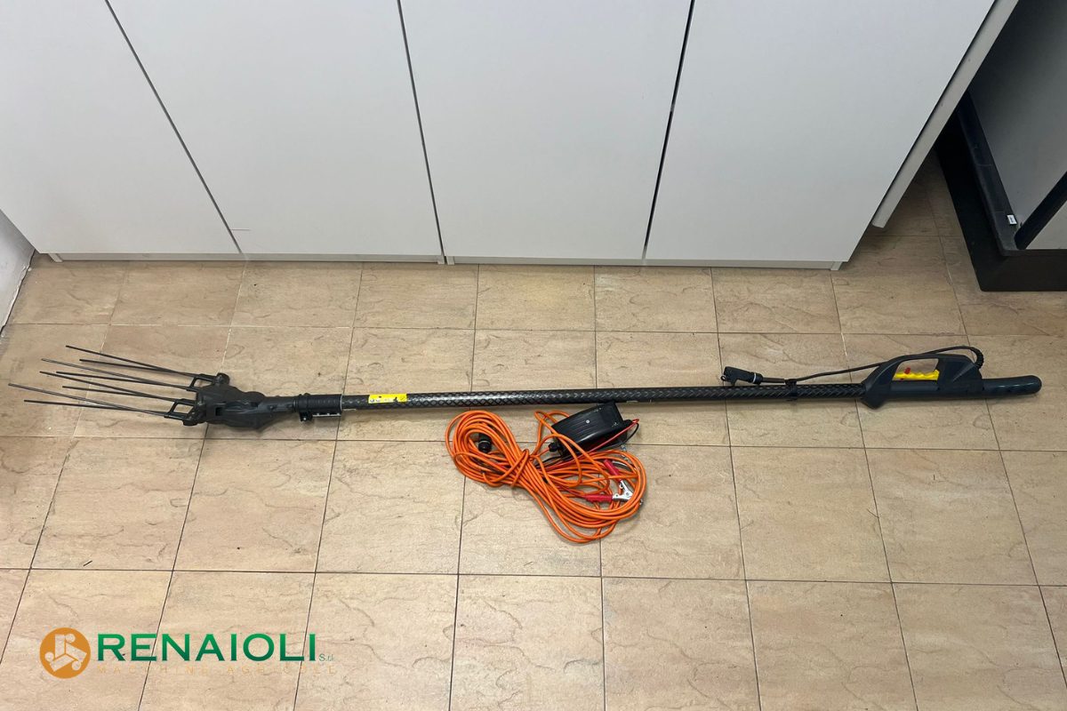 ABBACCHIATORE KARBONIUM-F PRO C/AL 300 ZANON (TO10396) 3 ABBACCHIATORE KARBONIUM-F PRO C/AL 300 ZANON (TO10396) - immagine 3