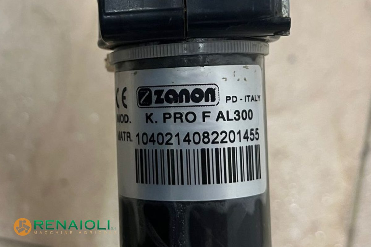 ABBACCHIATORE KARBONIUM-F PRO C/AL 300 ZANON (TO10396) 4 ABBACCHIATORE KARBONIUM-F PRO C/AL 300 ZANON (TO10396) - immagine 4