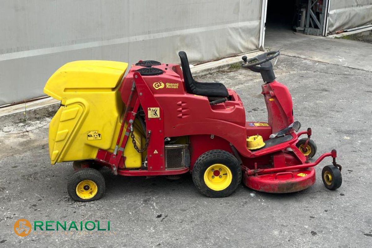 TRATTORINO RASAERBA TG TECH 16.5 CV GIANNI FERRARI (SM1530) 3 TRATTORINO RASAERBA TG TECH 16.5 CV GIANNI FERRARI (SM1530) - immagine 3