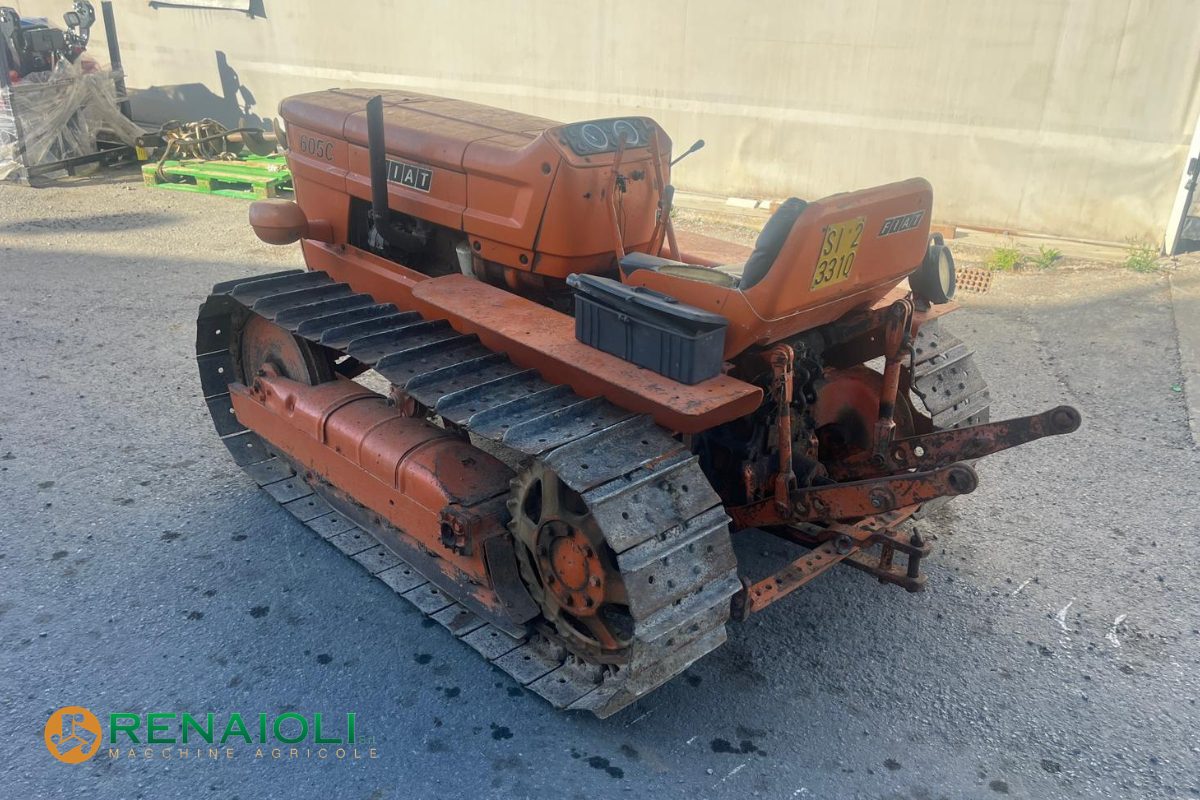 TRATTORE CINGOLATO 55 CV 555 C MONTAGNA FIAT (BM1155) 6 TRATTORE CINGOLATO 55 CV 555 C MONTAGNA FIAT (BM1155) - immagine 6