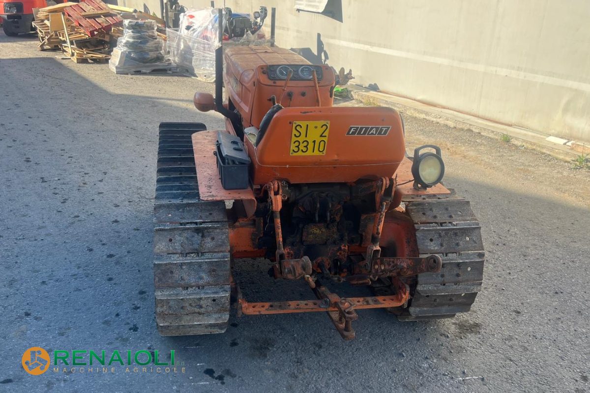 TRATTORE CINGOLATO 55 CV 555 C MONTAGNA FIAT (BM1155) 7 TRATTORE CINGOLATO 55 CV 555 C MONTAGNA FIAT (BM1155) - immagine 7
